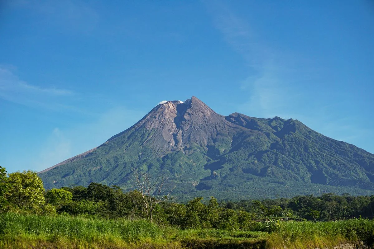 Yogyakarta + Volcano Tour